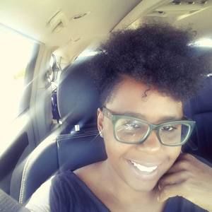 Meet your Posher, Monique